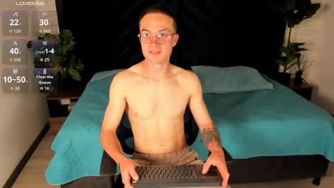 Lil James online show from 11/12/25, 08:19