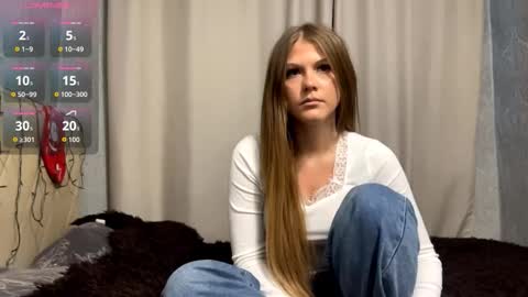 Snapshot of lilkaryne chatting on 01/12/26, 12:43 Karyn online show from 01/12/26, 12:43