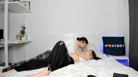 Snapshot of lilkimchii chatting on 11/20/25, 04:23 LilKimchii online show from 11/20/25, 04:23