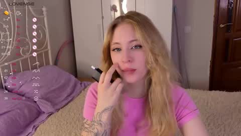 Snapshot of lilkitty_melanie chatting on 03/23/26, 08:40 Melanie online show from 03/23/26, 08:40