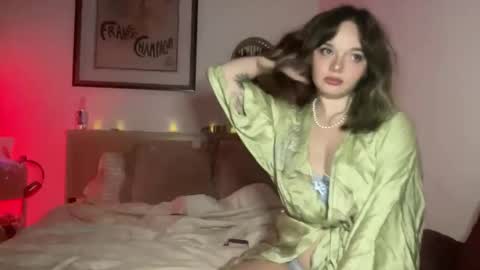 lilldaddysgirl online show from 12/14/25, 03:45