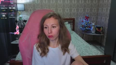 Snapshot of lill_mary chatting on 12/23/25, 02:42 Maria online show from 12/23/25, 02:42