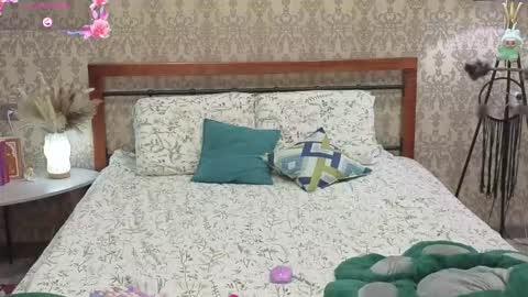 Snapshot of lill_mary chatting on 02/20/26, 06:26 Maria online show from 02/20/26, 06:26