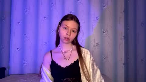 Snapshot of lillian_charm chatting on 03/21/26, 06:07 Lillian online show from 03/21/26, 06:07