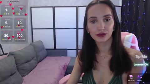 Lillian online show from 03/01/25, 11:06