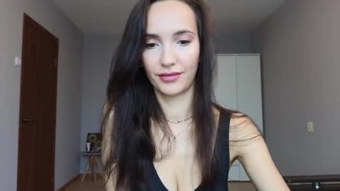 Lillian online show from 09/18/25, 04:25