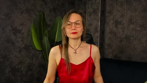 lillian_white1 online show from 05/30/26, 11:46