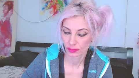 Lara online show from 03/04/25, 05:32