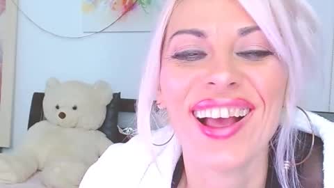 Lara online show from 11/04/25, 08:30