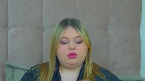 LillianHaig online show from 03/04/26, 07:20