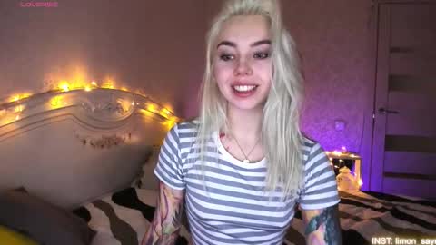 Snapshot of lillimooore chatting on 02/08/26, 10:24 LilliMoore online show from 02/08/26, 10:24