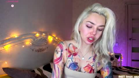 Snapshot of lillimooore chatting on 02/21/26, 11:39 LilliMoore online show from 02/21/26, 11:39