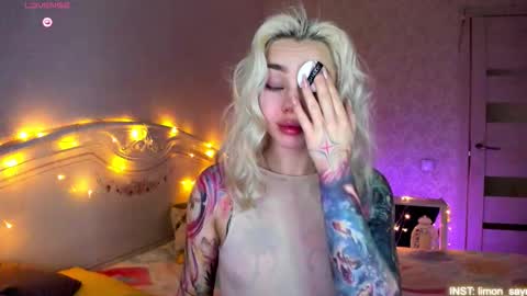 Snapshot of lillimooore chatting on 03/01/26, 11:07 LilliMoore online show from 03/01/26, 11:07