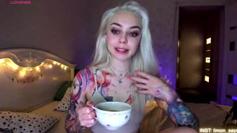 LilliMoore online show from 06/11/26, 11:36