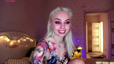 LilliMoore online show from 06/14/26, 02:24