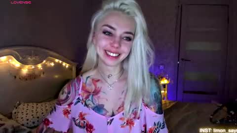 LilliMoore online show from 06/14/26, 11:07