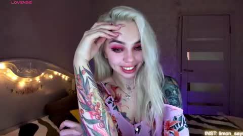 LilliMoore online show from 06/22/26, 11:46