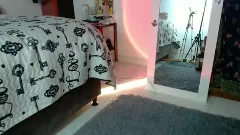 lillith_777 online show from 01/14/26, 01:11