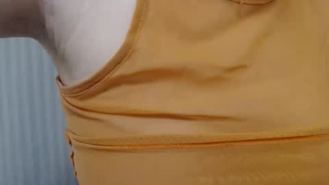 Snapshot of lillkit chatting on 01/09/25, 12:03 Lilu online show from 01/09/25, 12:03