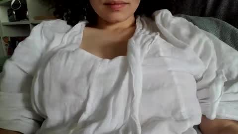 Snapshot of lilly49547 chatting on 04/03/26, 03:54 Lilly online show from 04/03/26, 03:54