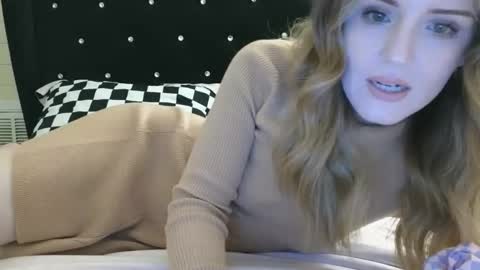 lilly_adams88 online show from 05/03/26, 03:12