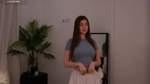Snapshot of lilly_colins chatting on 01/20/25, 02:57 Lilly Colins online show from 01/20/25, 02:57