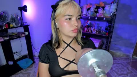 Lilly  online show from 10/23/25, 03:28