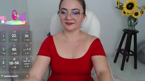 Snapshot of lilly_milf chatting on 10/26/25, 02:56 Lilly online show from 10/26/25, 02:56