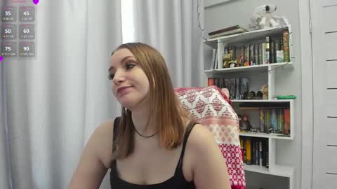 Snapshot of lillyfan_x chatting on 02/19/25, 02:55 LillyFan X online show from 02/19/25, 02:55