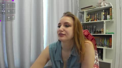 Snapshot of lillyfan_x chatting on 02/21/25, 03:34 LillyFan X online show from 02/21/25, 03:34