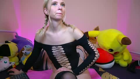 Snapshot of lillyocean06 chatting on 04/16/26, 09:39 LillyOcean online show from 04/16/26, 09:39