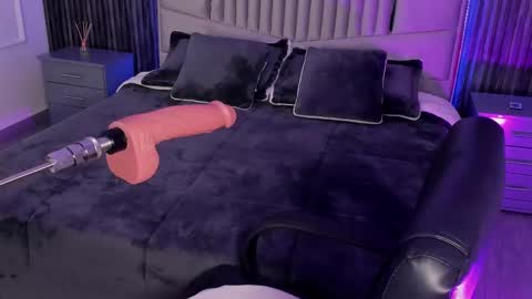 Lilly Ortiz online show from 02/25/25, 12:14