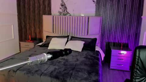 Lilly Ortiz online show from 09/19/25, 08:20