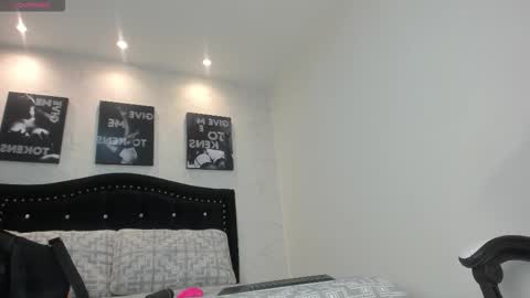 Lilly online show from 11/04/25, 01:10