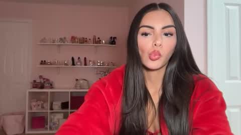 Snapshot of lillyxq chatting on 04/06/26, 04:32 lilly online show from 04/06/26, 04:32