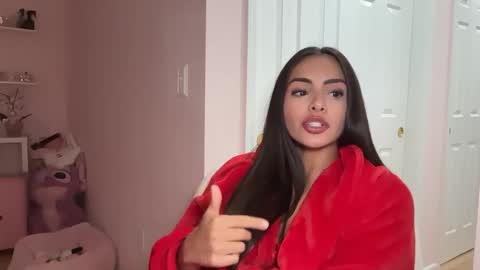 Snapshot of lillyxq chatting on 04/10/26, 05:45 lilly online show from 04/10/26, 05:45