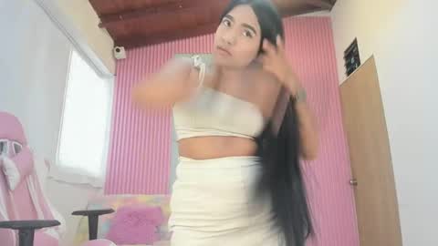 lillyy16 online show from 05/06/26, 11:04