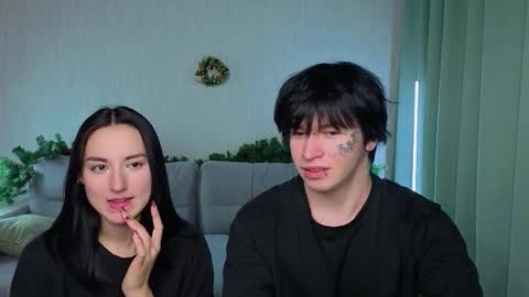 Kris Lilo online show from 12/04/25, 02:37