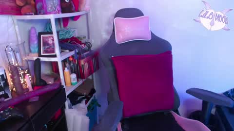 Lilo  online show from 01/10/25, 03:29