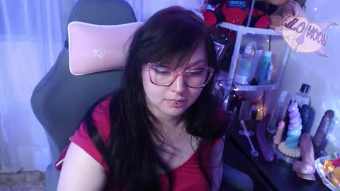 Lilo  online show from 02/28/25, 07:26