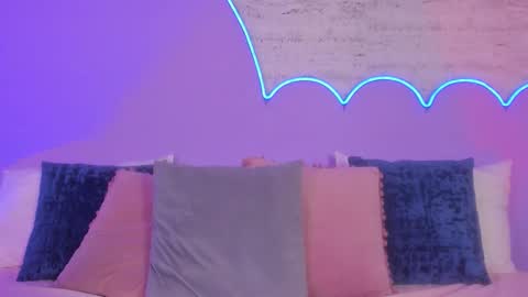 Lilou online show from 10/07/25, 12:02