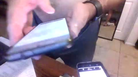 Snapshot of lilpackage69 chatting on 11/17/25, 05:13 lilpackage69 online show from 11/17/25, 05:13