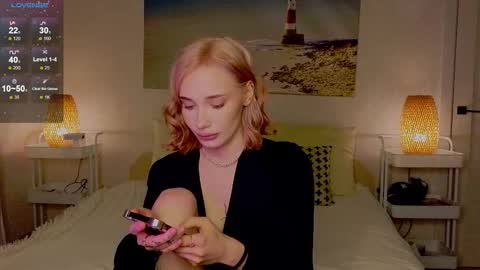 Snapshot of lilpupsonish chatting on 03/08/25, 12:33 Jesse and Grace online show from 03/08/25, 12:33