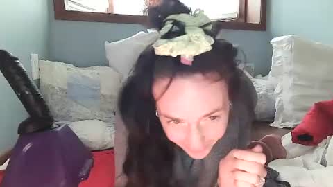 Snapshot of lilrosiedoll chatting on 12/12/24, 05:26 Lilrosiedoll online show from 12/12/24, 05:26