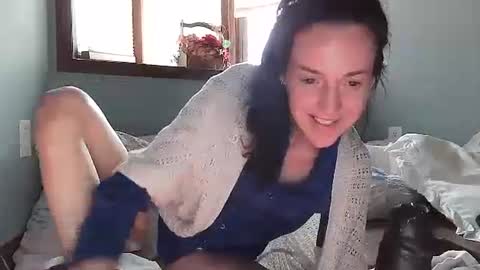 Snapshot of lilrosiedoll chatting on 03/04/25, 05:24 Lilrosiedoll online show from 03/04/25, 05:24