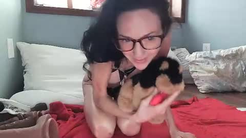 Snapshot of lilrosiedoll chatting on 03/21/26, 05:05 Lilrosiedoll online show from 03/21/26, 05:05