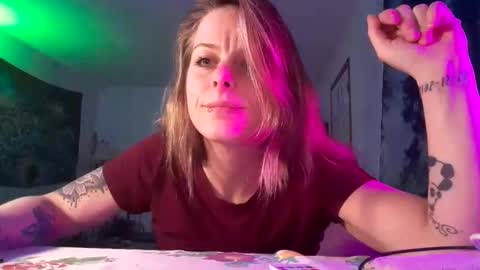 Luna online show from 05/16/26, 03:58