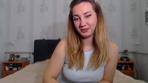 lilu_cute25 online show from 04/30/26, 09:37