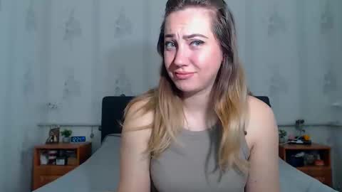 lilu_cute25 online show from 05/04/26, 09:27