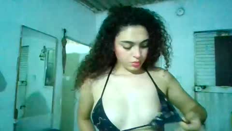 Snapshot of lily_anal_squirt chatting on 01/25/25, 01:54 lily_anal_squirt online show from 01/25/25, 01:54